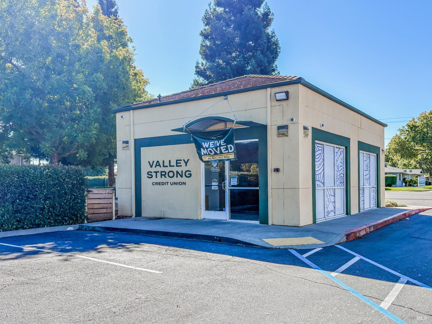 Detail Gallery Image 2 of 9 For 151 Elmira Rd, Vacaville,  CA 95687 - – Beds | – Baths