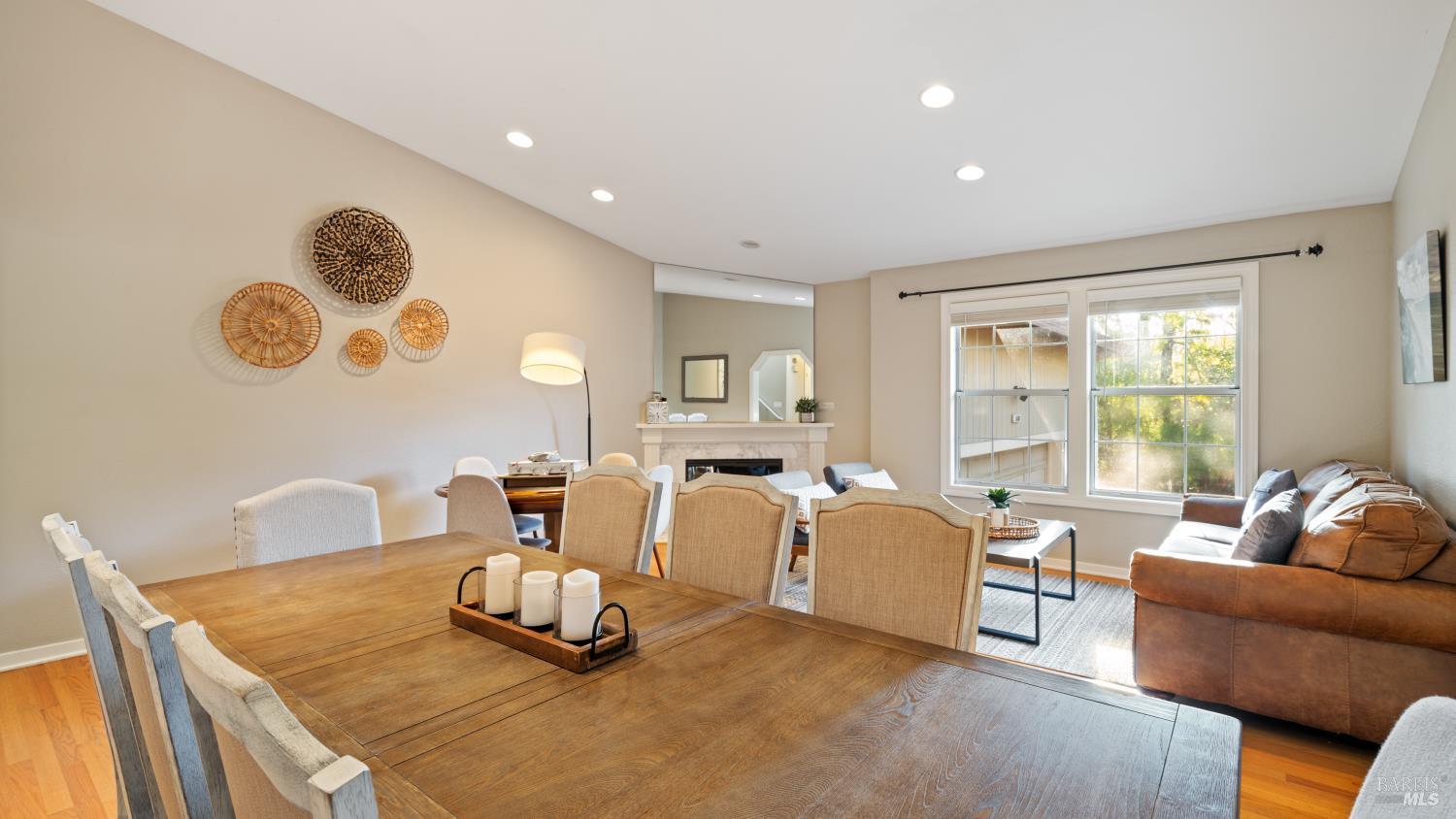 Detail Gallery Image 7 of 50 For 5680 Eagle Rock Ct, Santa Rosa,  CA 95409 - 4 Beds | 2 Baths