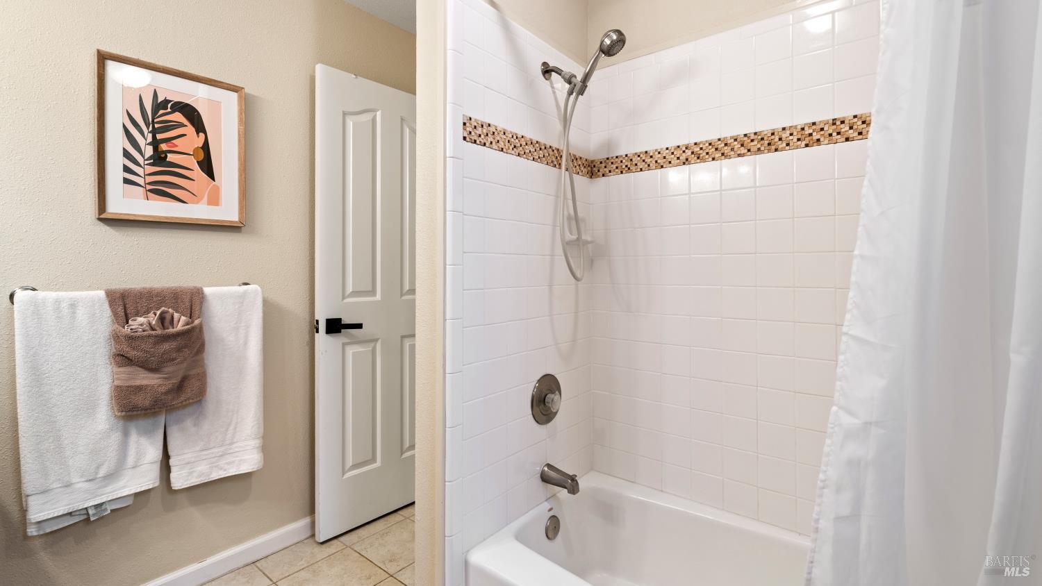 Detail Gallery Image 25 of 50 For 5680 Eagle Rock Ct, Santa Rosa,  CA 95409 - 4 Beds | 2 Baths