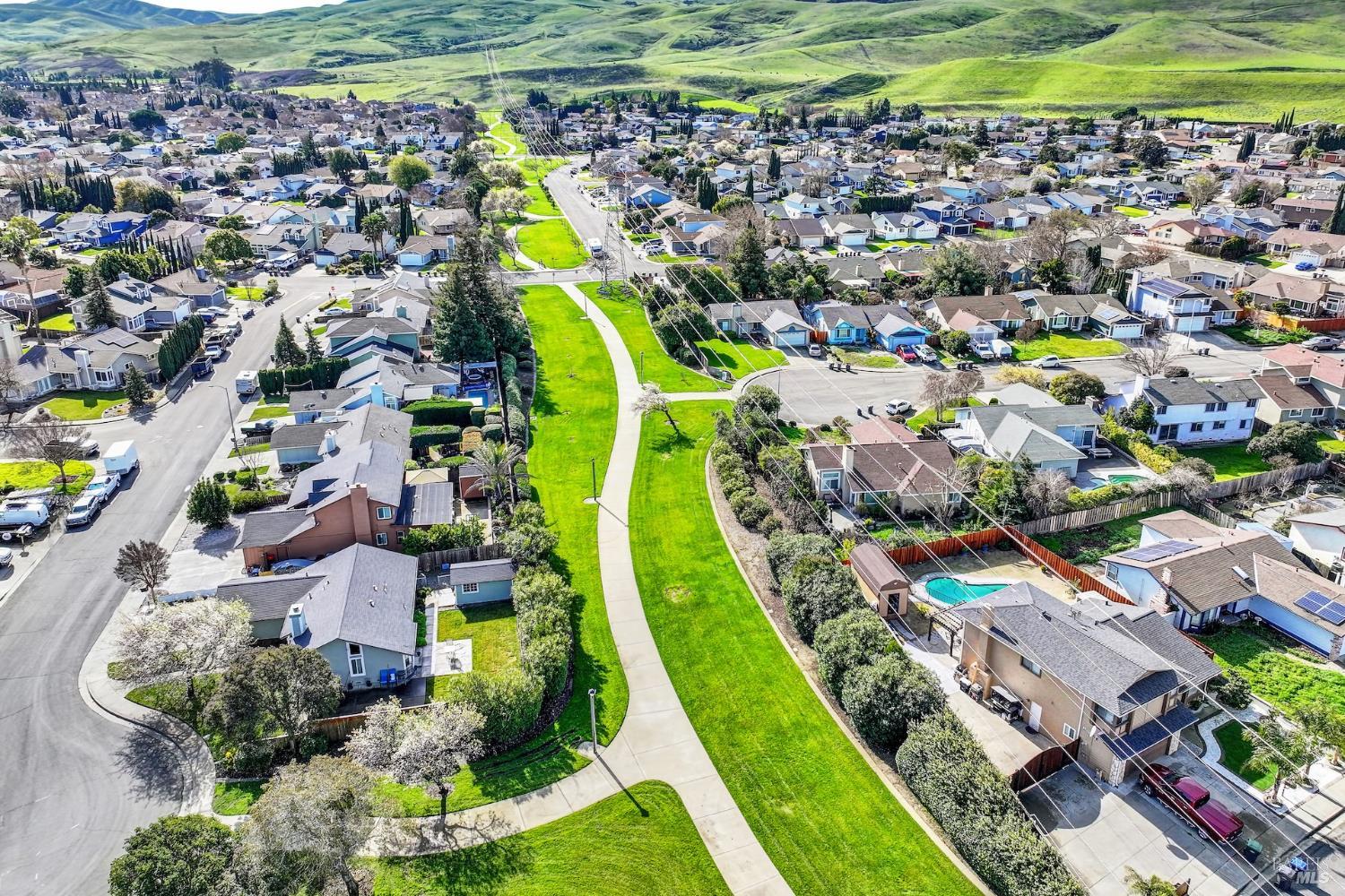 Detail Gallery Image 48 of 51 For 652 Greentree Cir, Fairfield,  CA 94534 - 4 Beds | 2/1 Baths