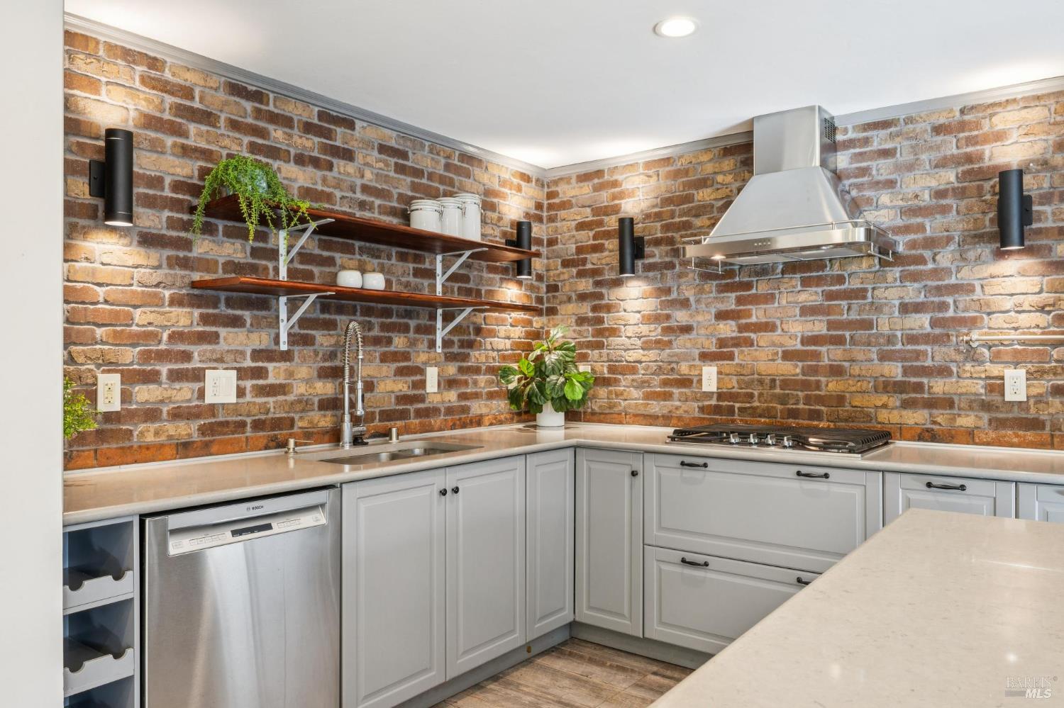 Detail Gallery Image 28 of 70 For 3 Chapparal Ct, Novato,  CA 94949 - 4 Beds | 2/1 Baths