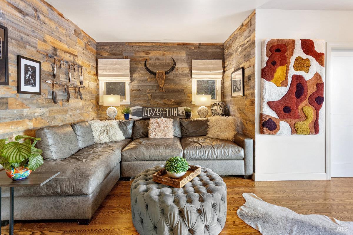 Detail Gallery Image 23 of 60 For 223 Evergreen Dr, Kentfield,  CA 94904 - 5 Beds | 4 Baths