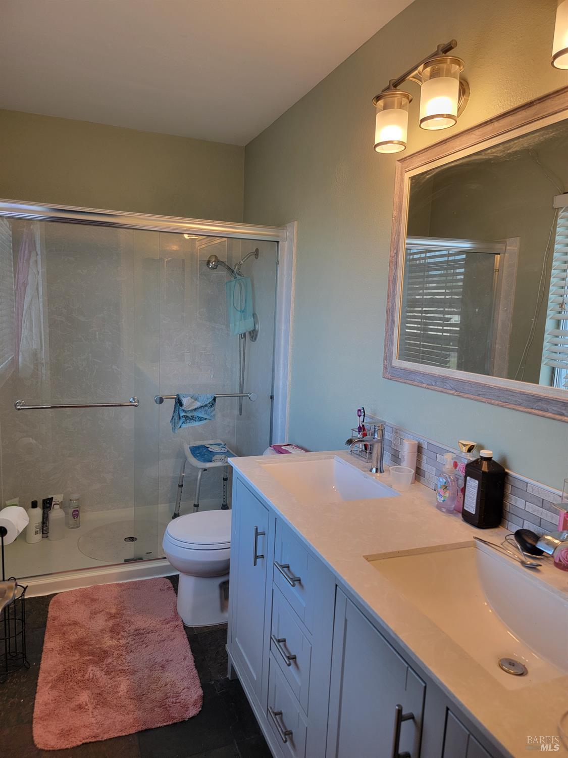 Detail Gallery Image 8 of 21 For 1130 Silk Oak Dr, Suisun City,  CA 94585 - 3 Beds | 2/1 Baths