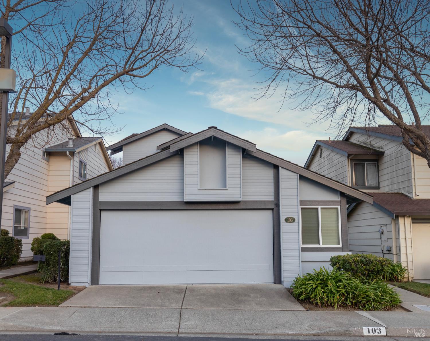 Front Image Thumbnail for BA326007294