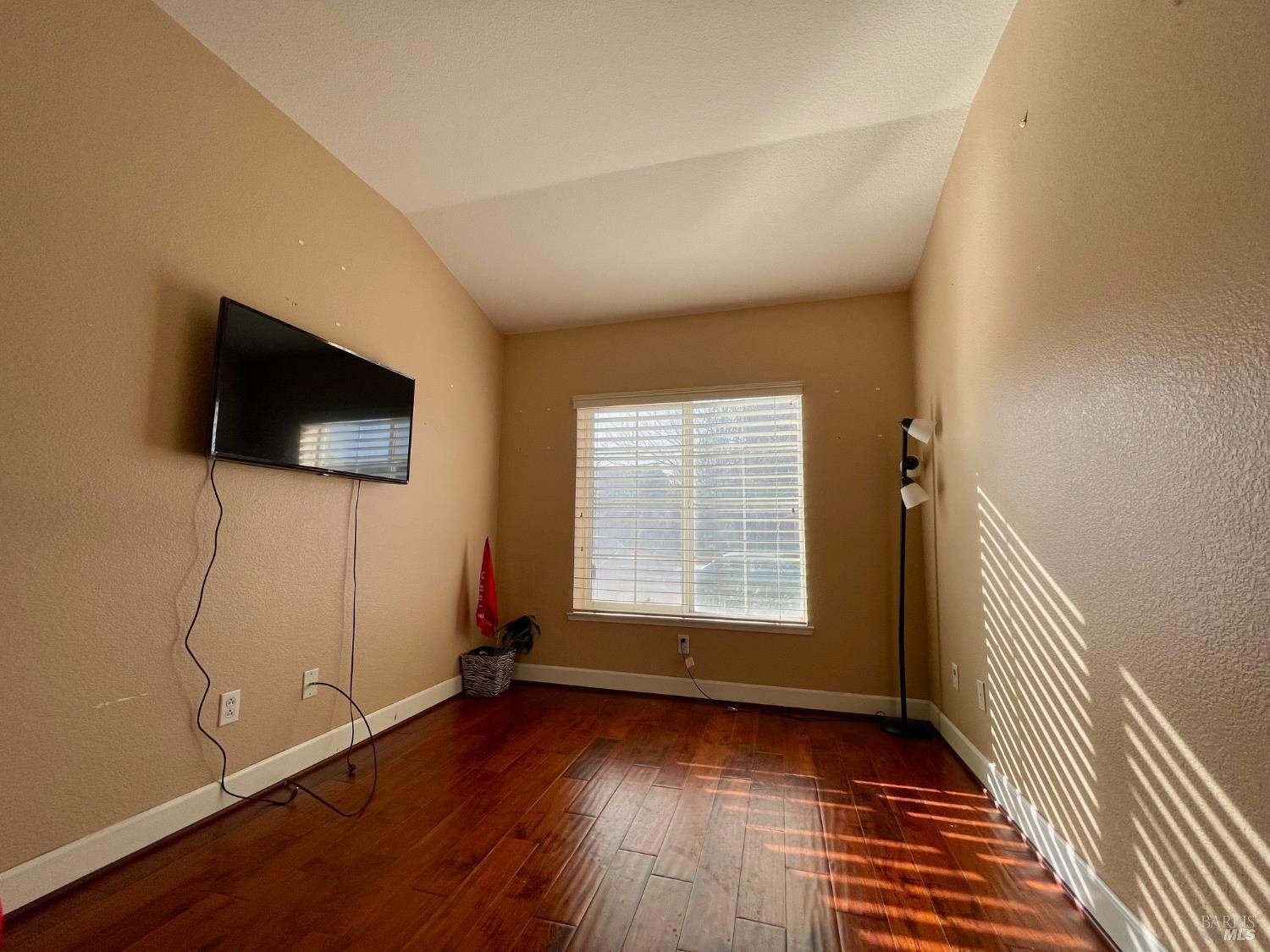 Detail Gallery Image 12 of 28 For 1844 Stockbridge Dr, Fairfield,  CA 94534 - 5 Beds | 4 Baths