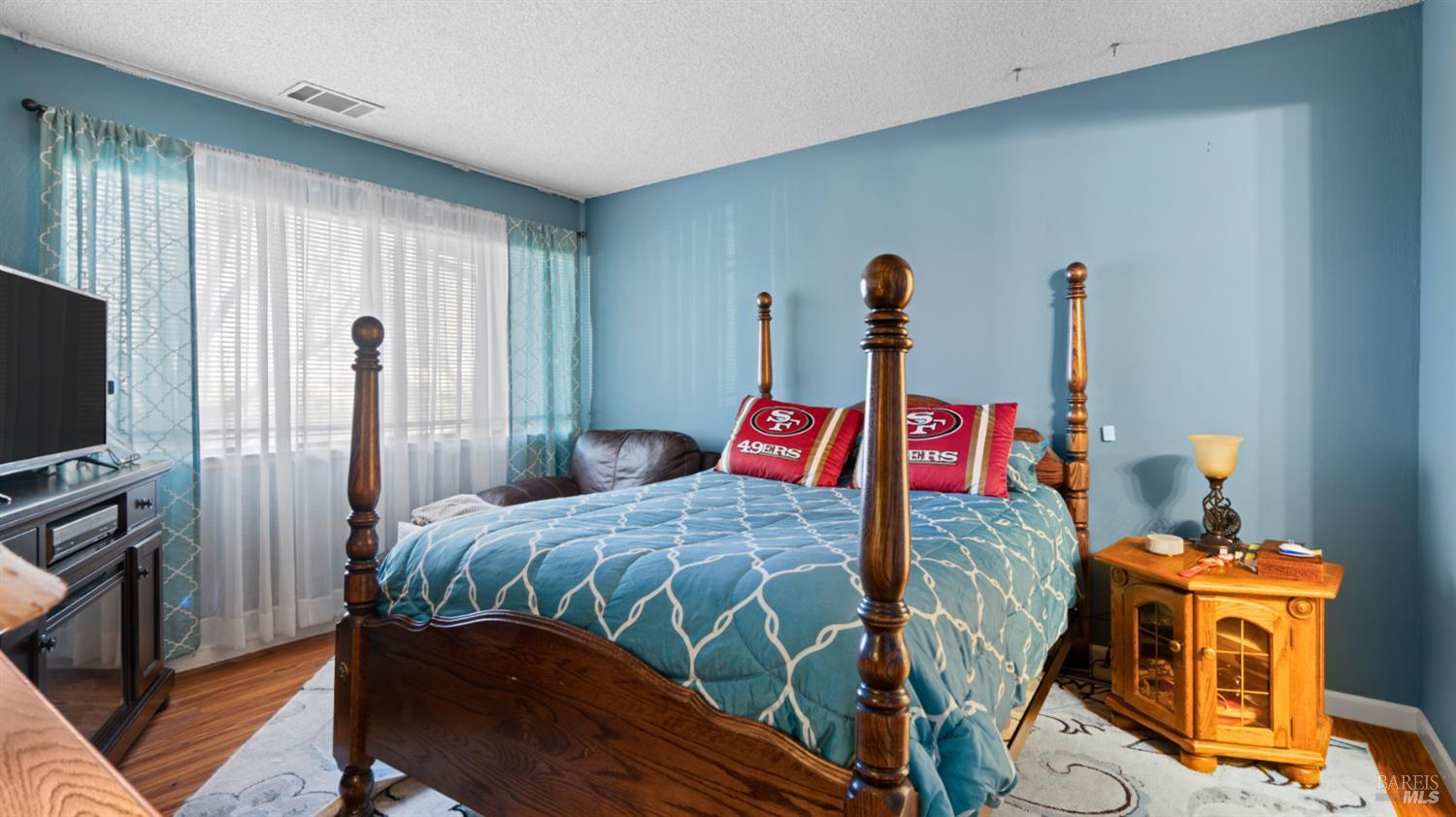 Detail Gallery Image 13 of 16 For 164 Kathy Ellen Dr, Vallejo,  CA 94591 - 3 Beds | 2/1 Baths