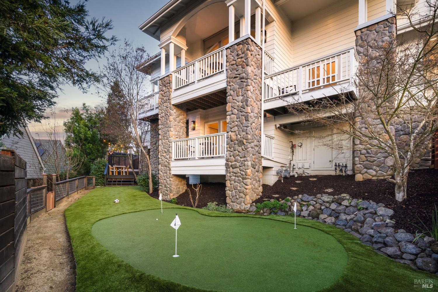 Detail Gallery Image 53 of 65 For 384 Arabian Way, Healdsburg,  CA 95448 - 4 Beds | 3/1 Baths