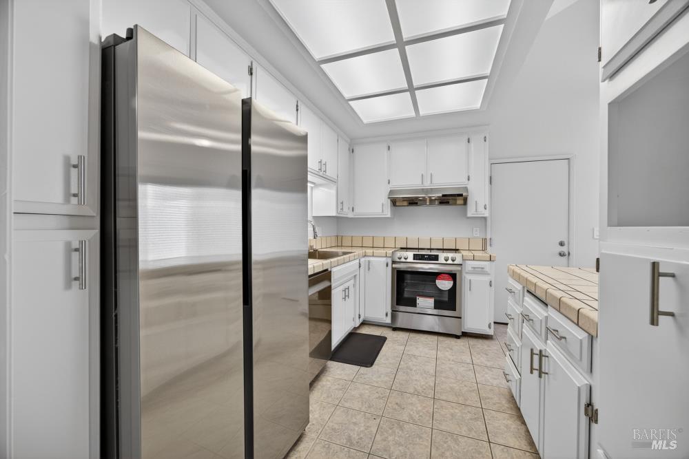 Detail Gallery Image 18 of 57 For 1330 Blackberry Ct, Dixon,  CA 95620 - 3 Beds | 2 Baths