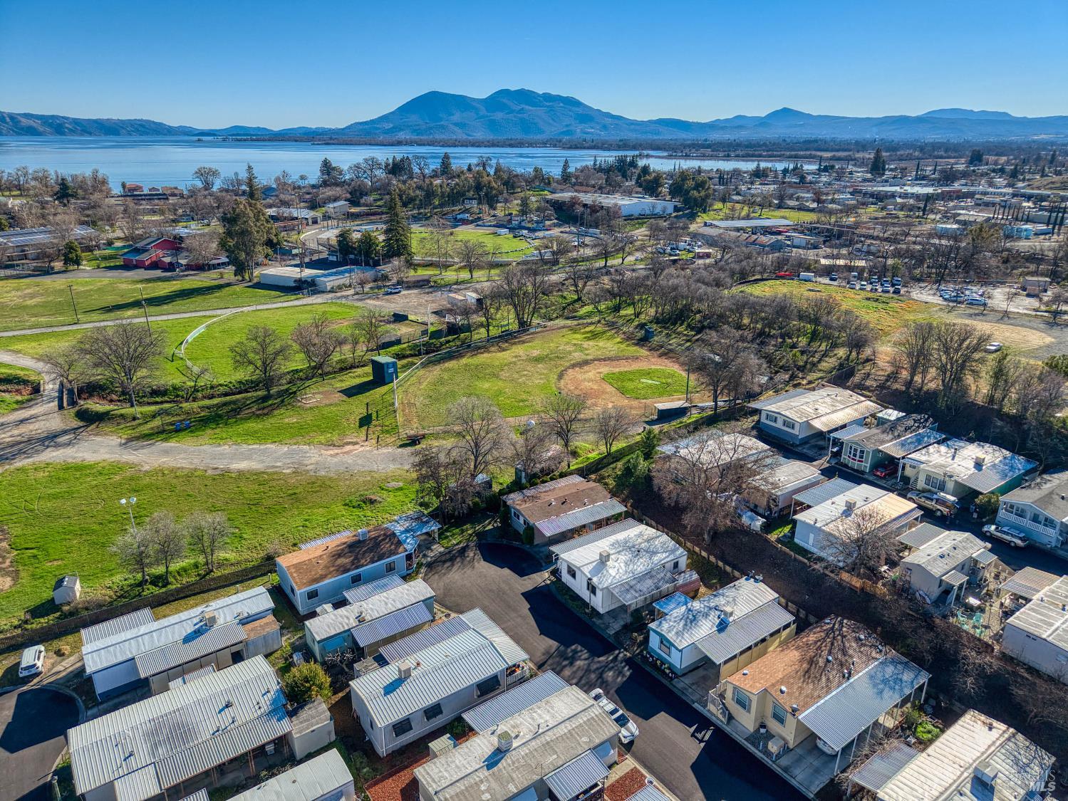 Detail Gallery Image 33 of 48 For 1025 Martin St 41, Lakeport,  CA 95453 - 2 Beds | 2 Baths