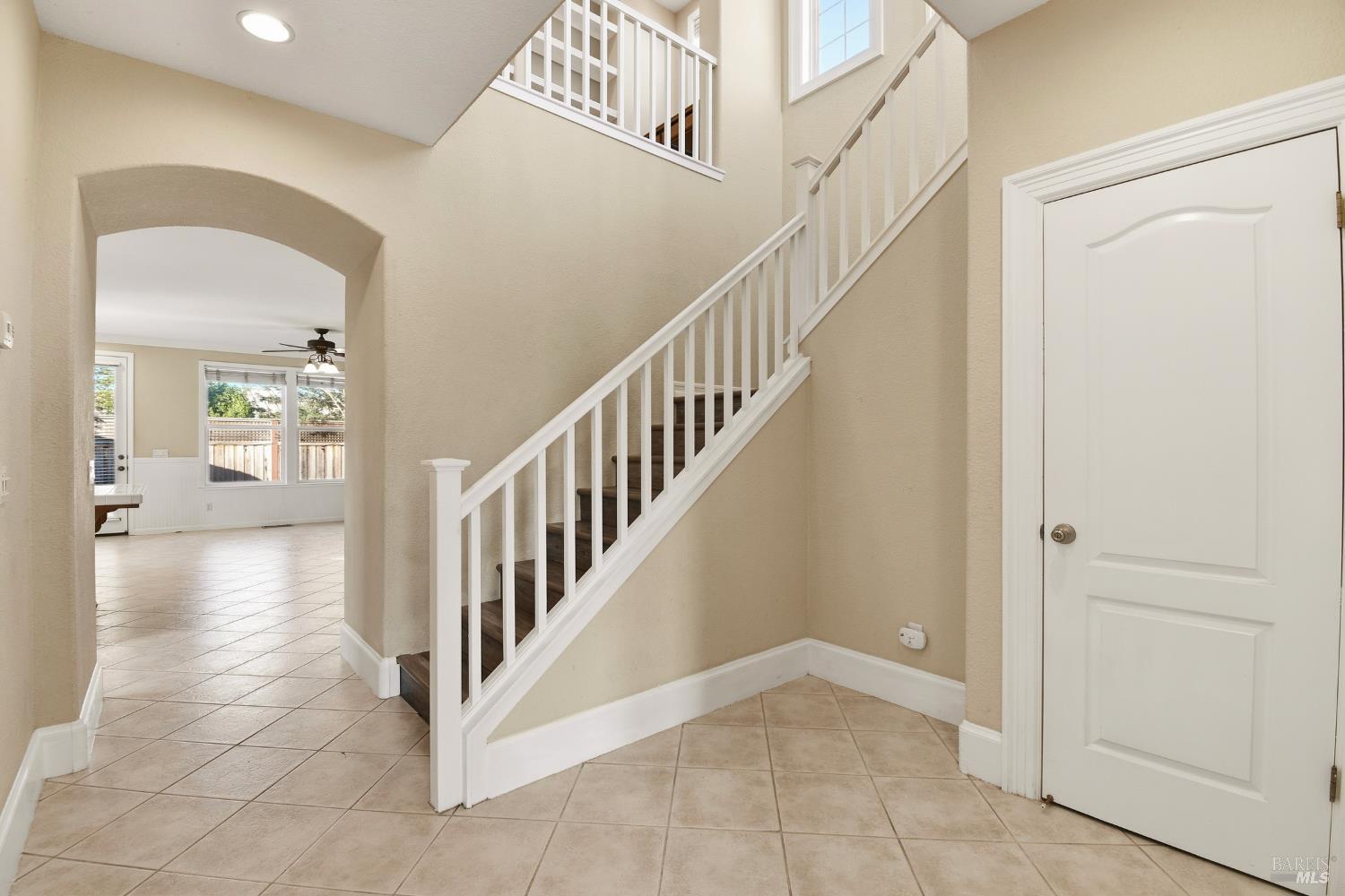 Detail Gallery Image 3 of 35 For 107 Bouquet Cir, Windsor,  CA 95492 - 3 Beds | 2/1 Baths