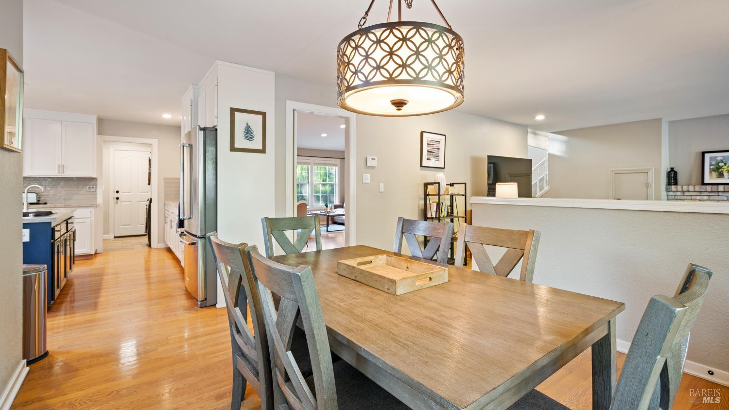 Detail Gallery Image 16 of 50 For 5680 Eagle Rock Ct, Santa Rosa,  CA 95409 - 4 Beds | 2 Baths