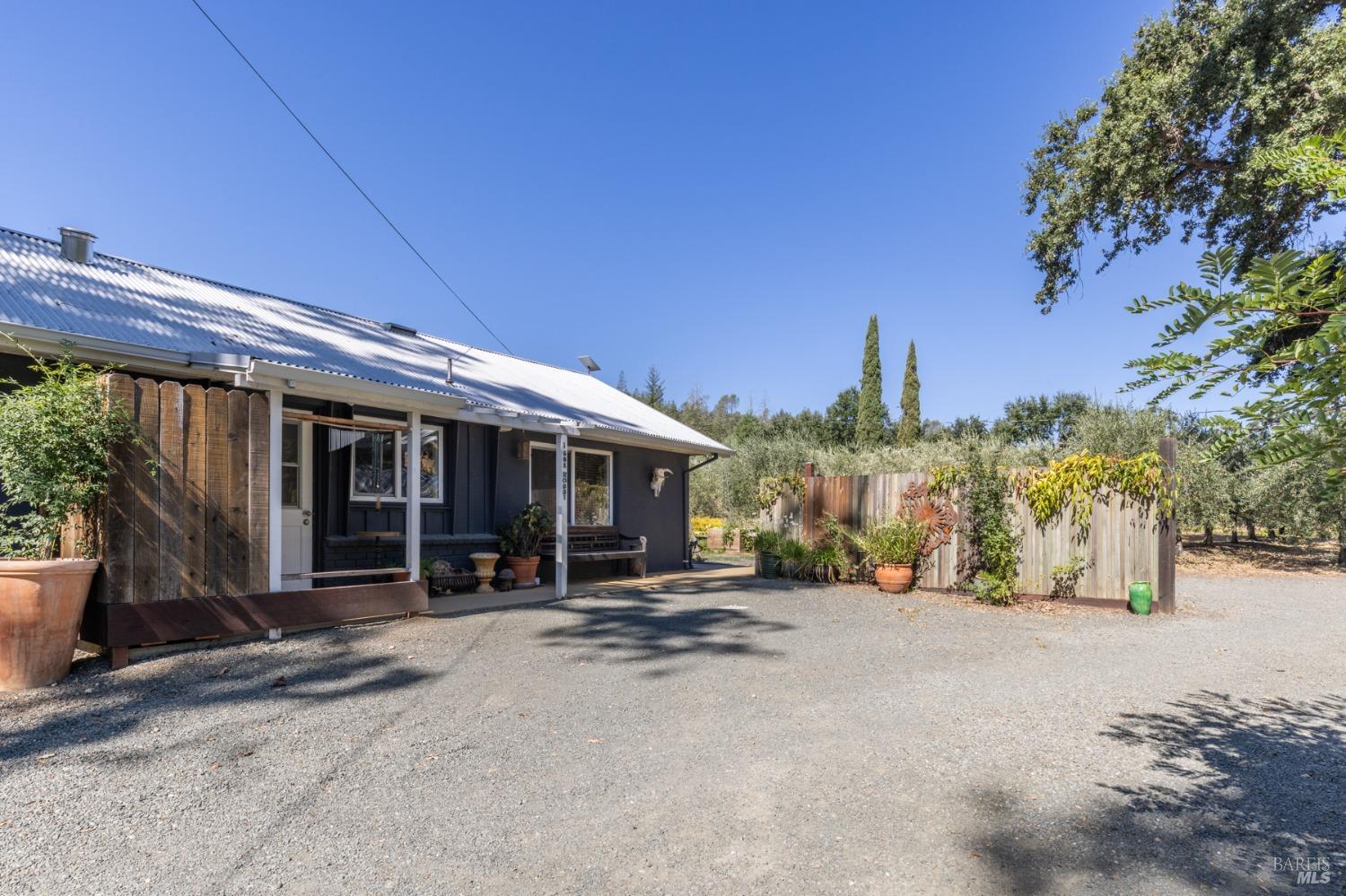 Detail Gallery Image 32 of 48 For 601 Rossi Rd, Saint Helena,  CA 94574 - 3 Beds | 2/1 Baths