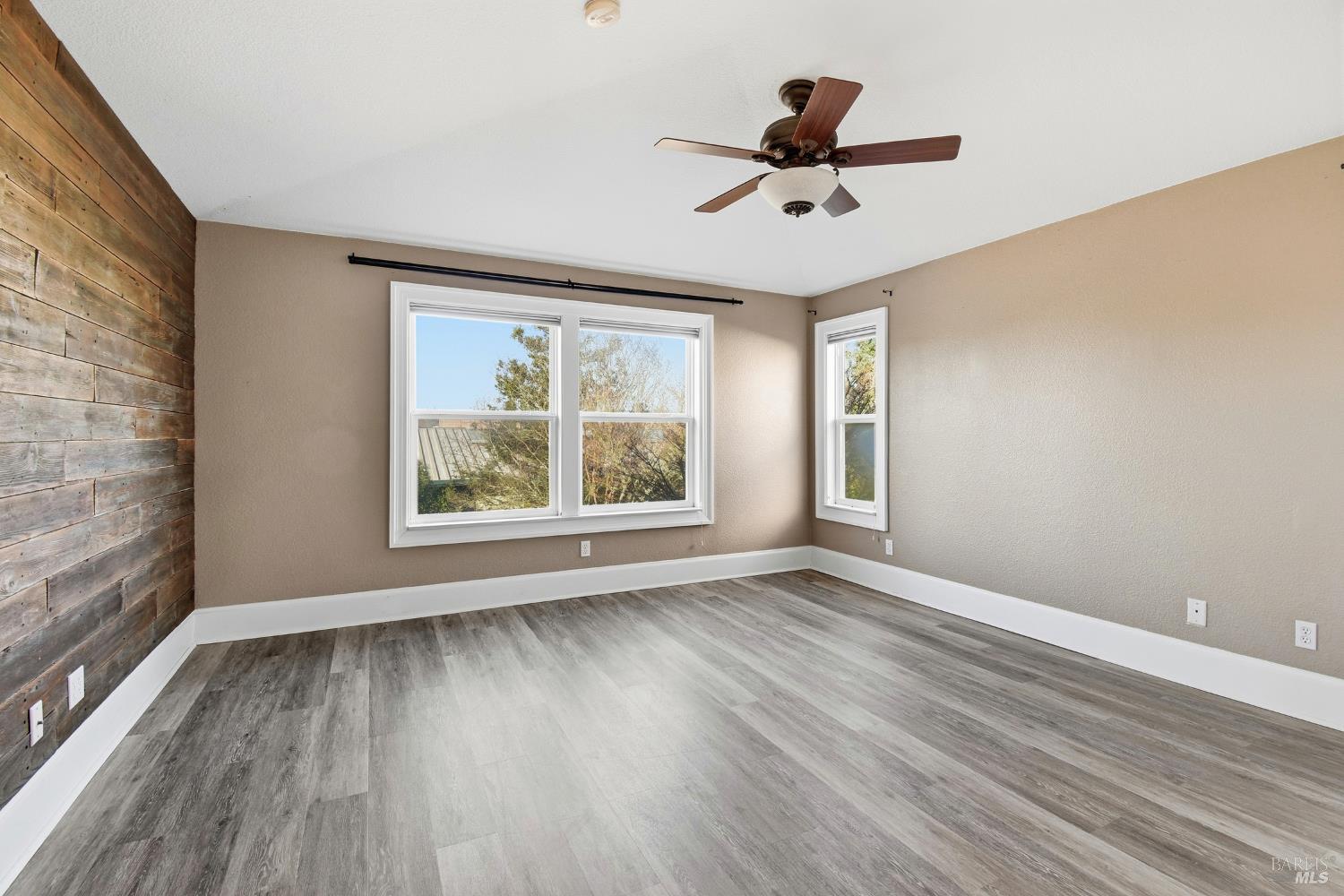 Detail Gallery Image 23 of 35 For 107 Bouquet Cir, Windsor,  CA 95492 - 3 Beds | 2/1 Baths