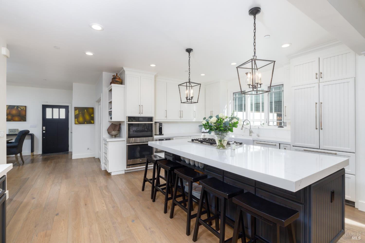 Detail Gallery Image 18 of 36 For 319 1st St, Healdsburg,  CA 95448 - 4 Beds | 4/1 Baths