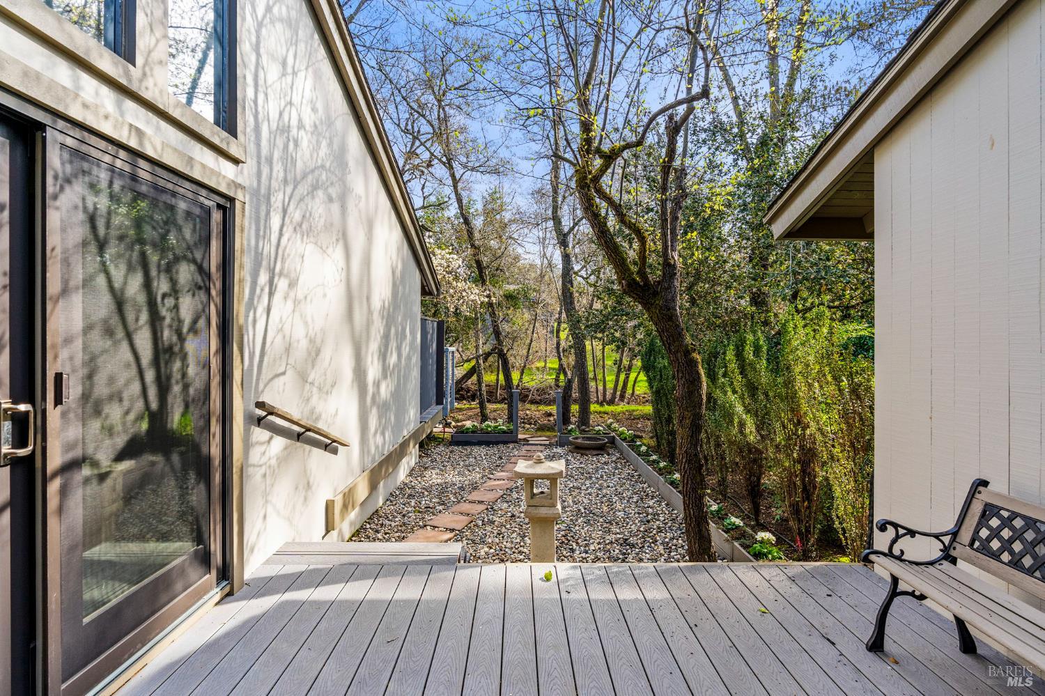 Detail Gallery Image 32 of 54 For 152 Bonnie Brook Dr, Napa,  CA 94558 - 2 Beds | 2 Baths