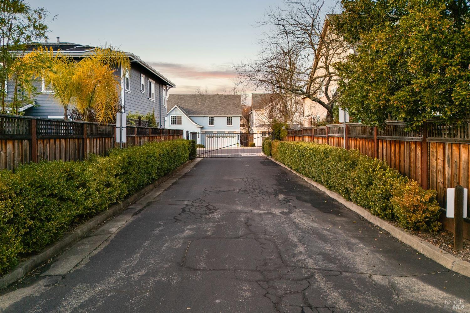 Detail Gallery Image 58 of 65 For 384 Arabian Way, Healdsburg,  CA 95448 - 4 Beds | 3/1 Baths