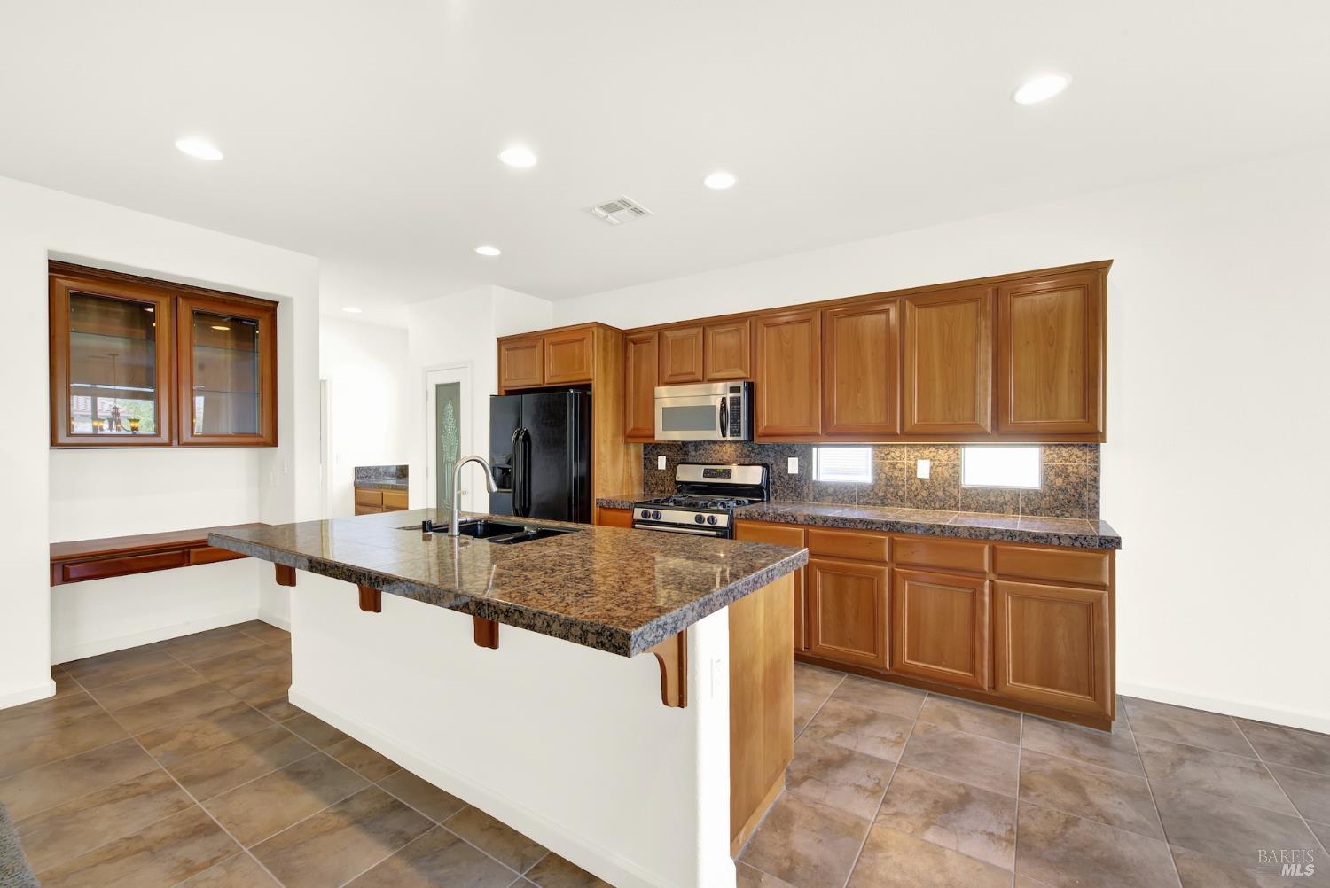 Detail Gallery Image 19 of 60 For 255 Rivercliff Dr, Rio Vista,  CA 94571 - 2 Beds | 2 Baths