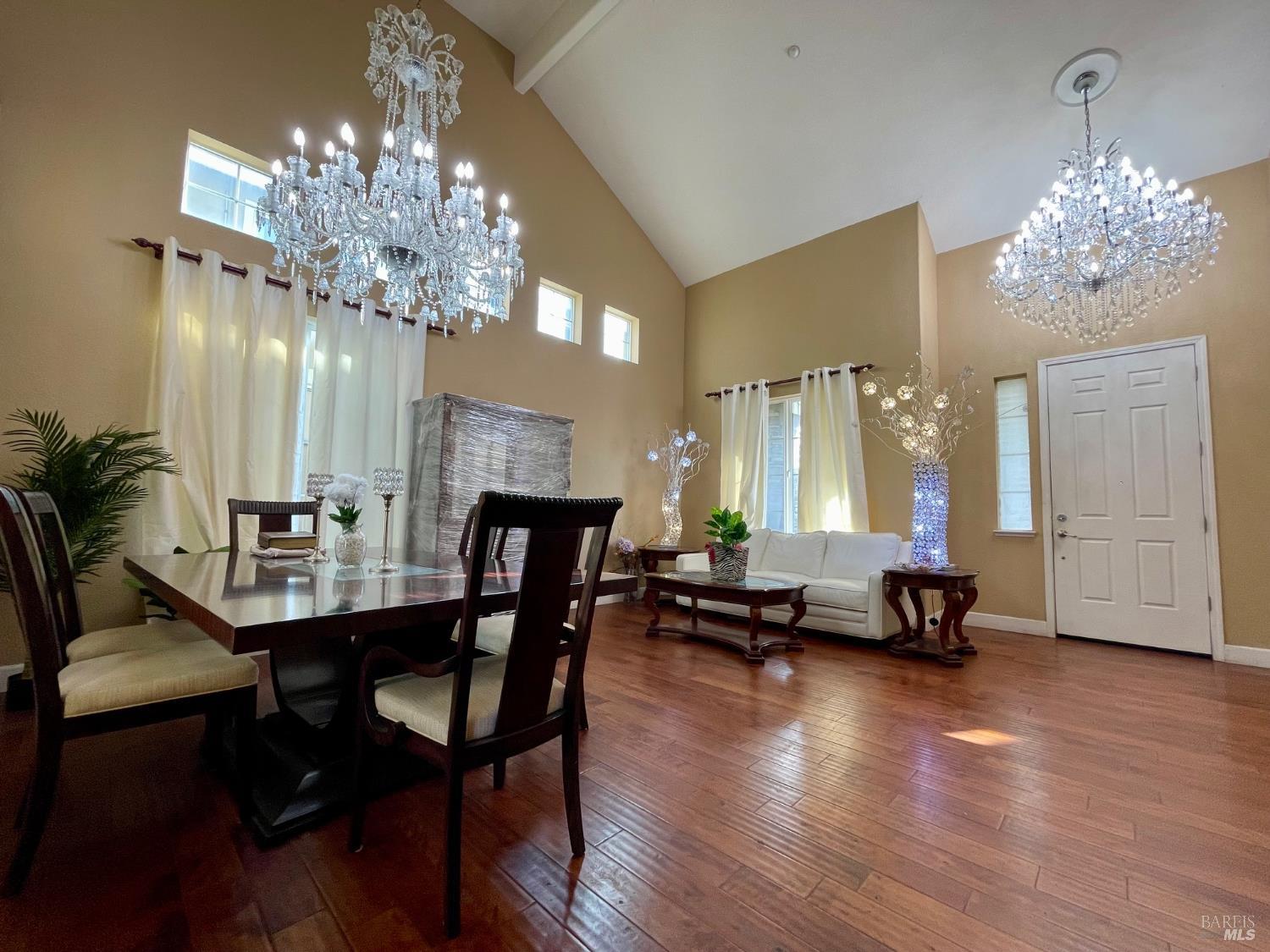 Detail Gallery Image 9 of 28 For 1844 Stockbridge Dr, Fairfield,  CA 94534 - 5 Beds | 4 Baths