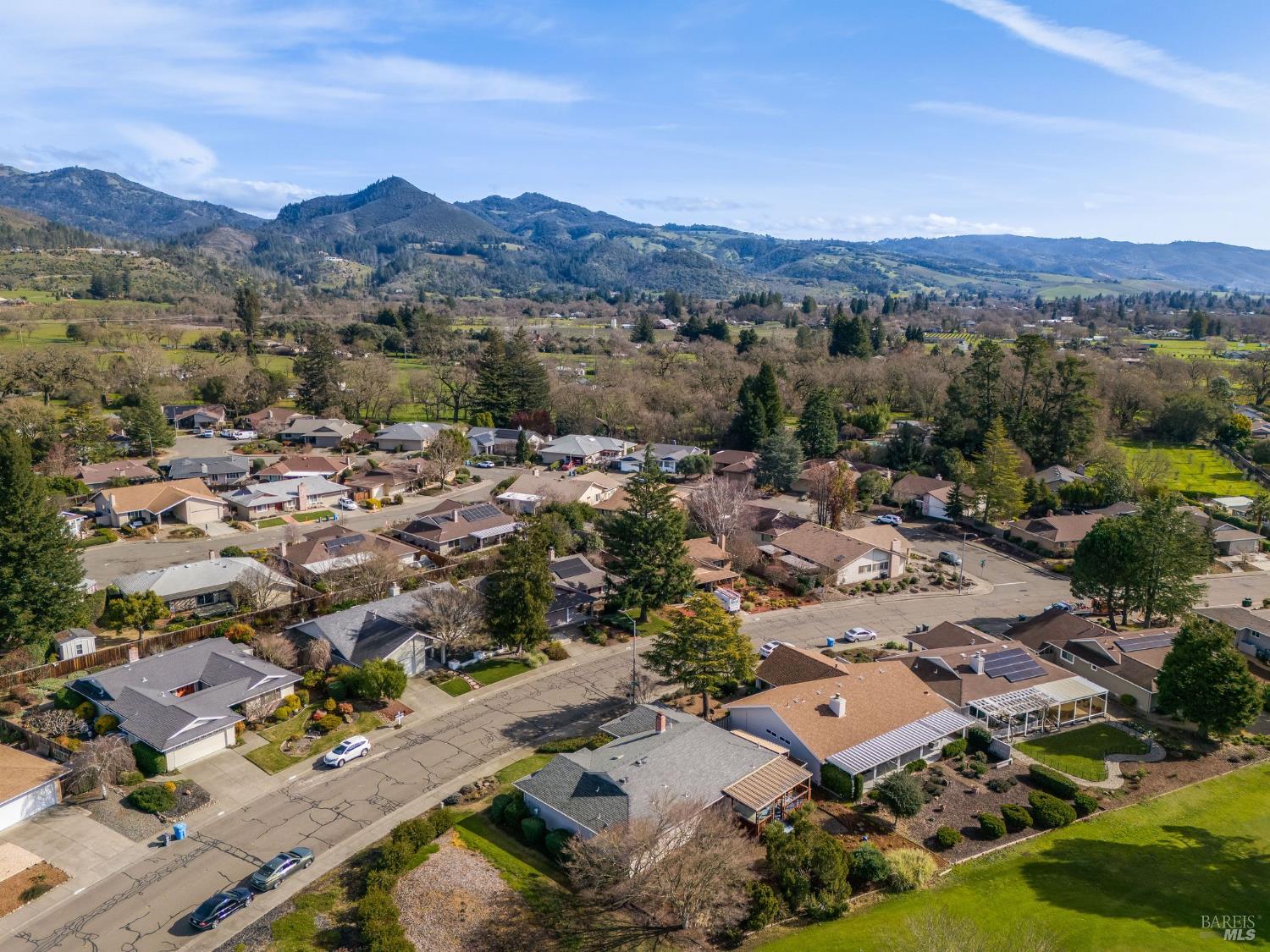 Detail Gallery Image 4 of 53 For 8891 Oakmont Dr, Santa Rosa,  CA 95409 - 2 Beds | 2 Baths