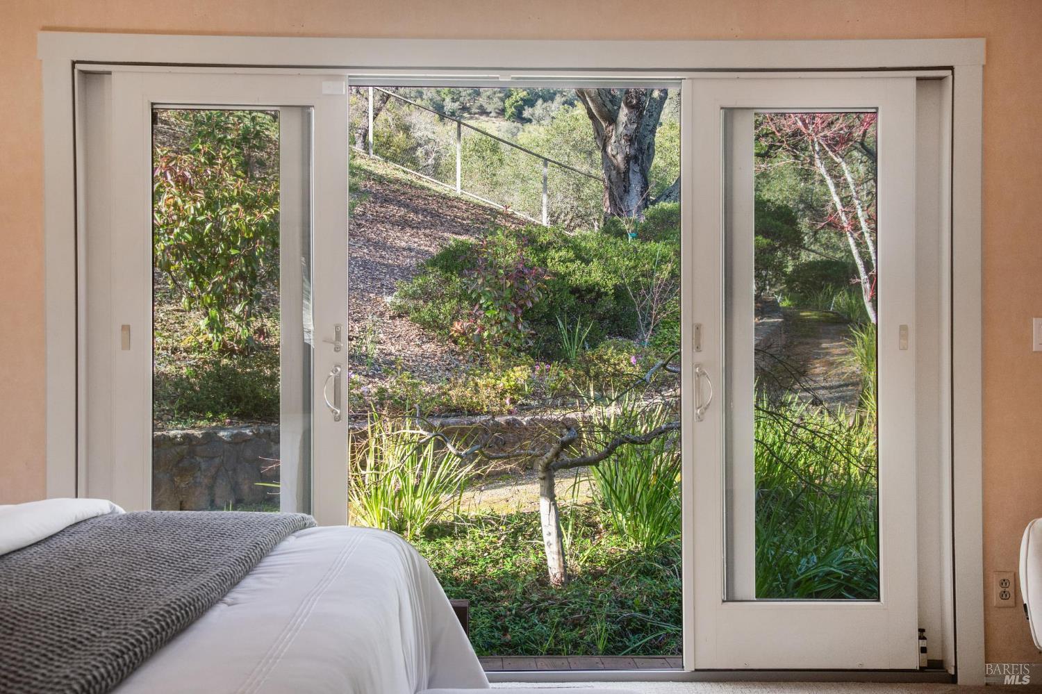 Detail Gallery Image 25 of 63 For 11 Badger Ct, Novato,  CA 94949 - 4 Beds | 3 Baths