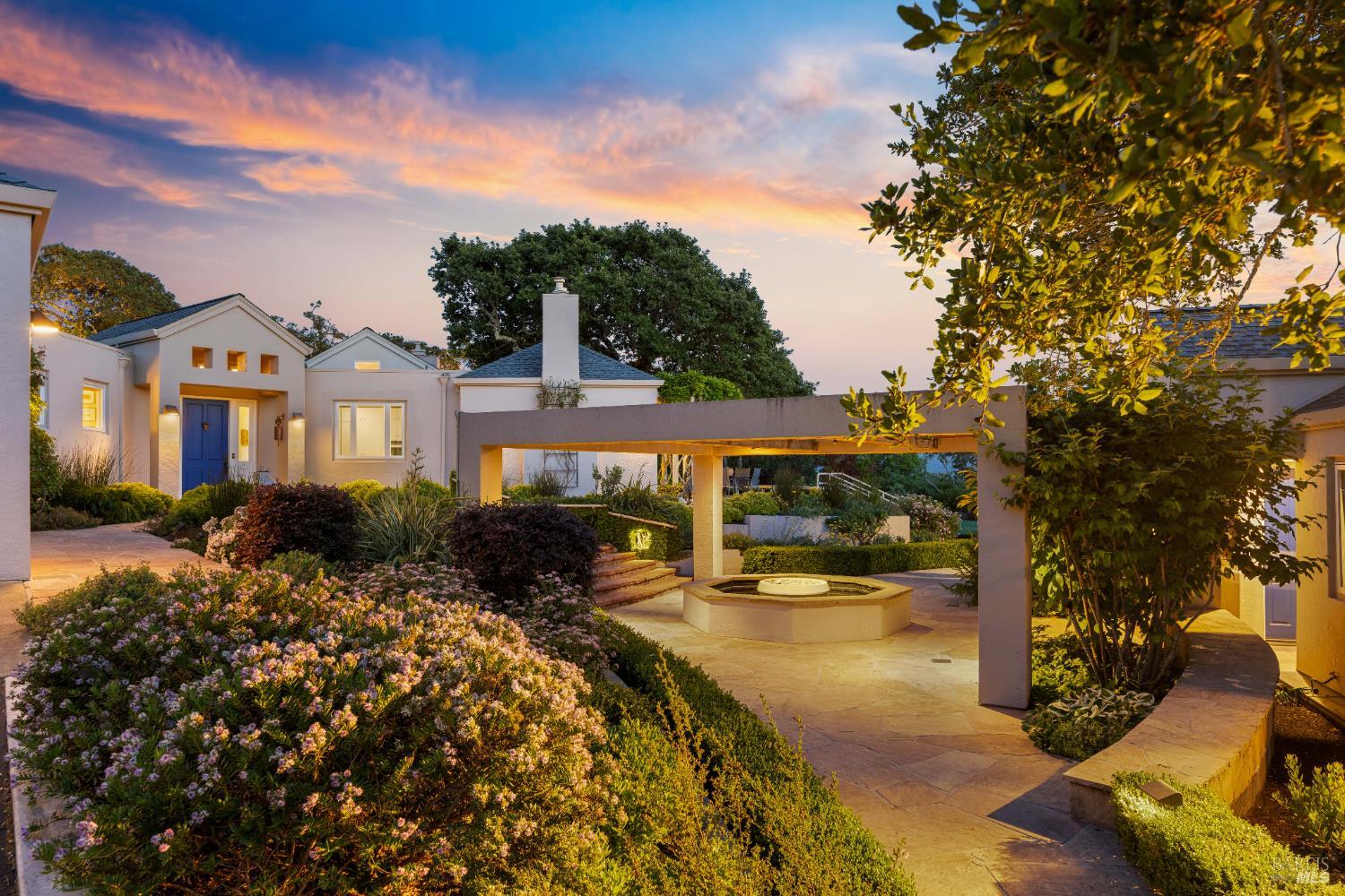 Detail Gallery Image 2 of 43 For 9730 via Bella Vis, Kenwood,  CA 95452 - 4 Beds | 4/1 Baths