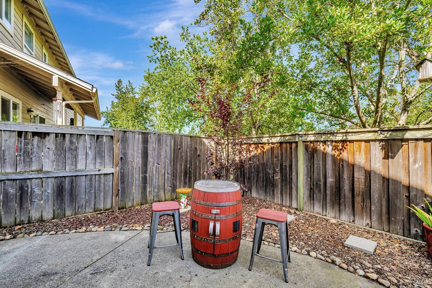 Detail Gallery Image 28 of 30 For 147 Quarry Rdgs, Healdsburg,  CA 95448 - 3 Beds | 1/1 Baths