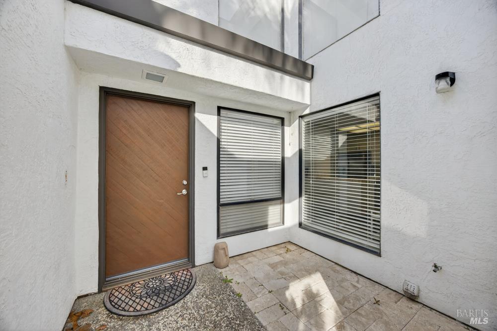 Detail Gallery Image 6 of 57 For 1330 Blackberry Ct, Dixon,  CA 95620 - 3 Beds | 2 Baths