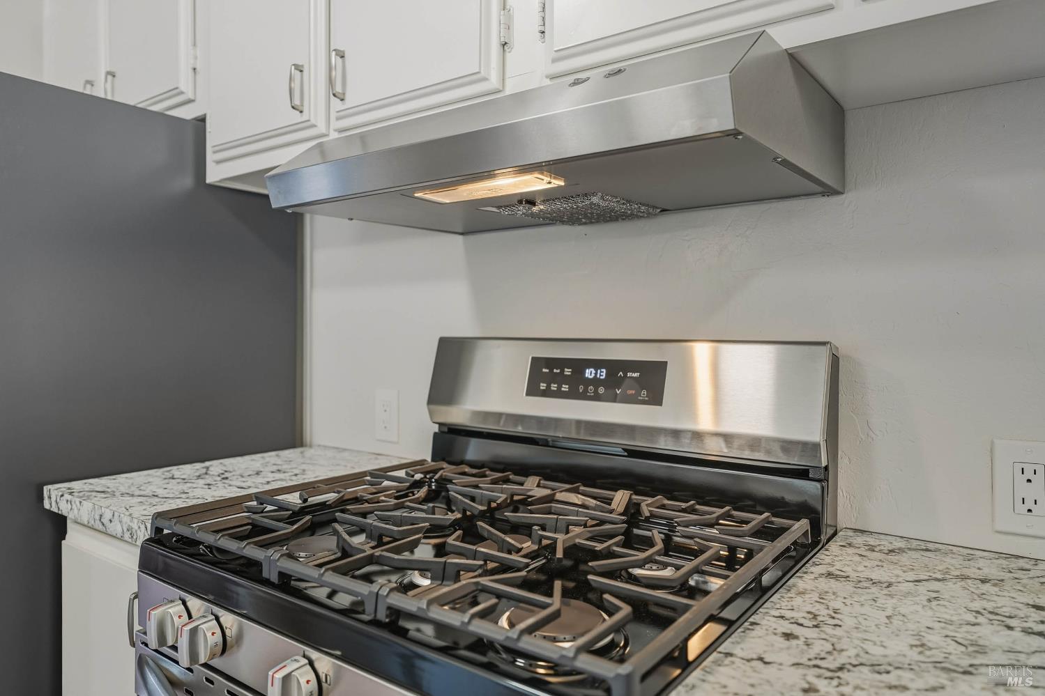 Detail Gallery Image 8 of 48 For 1025 Martin St 41, Lakeport,  CA 95453 - 2 Beds | 2 Baths