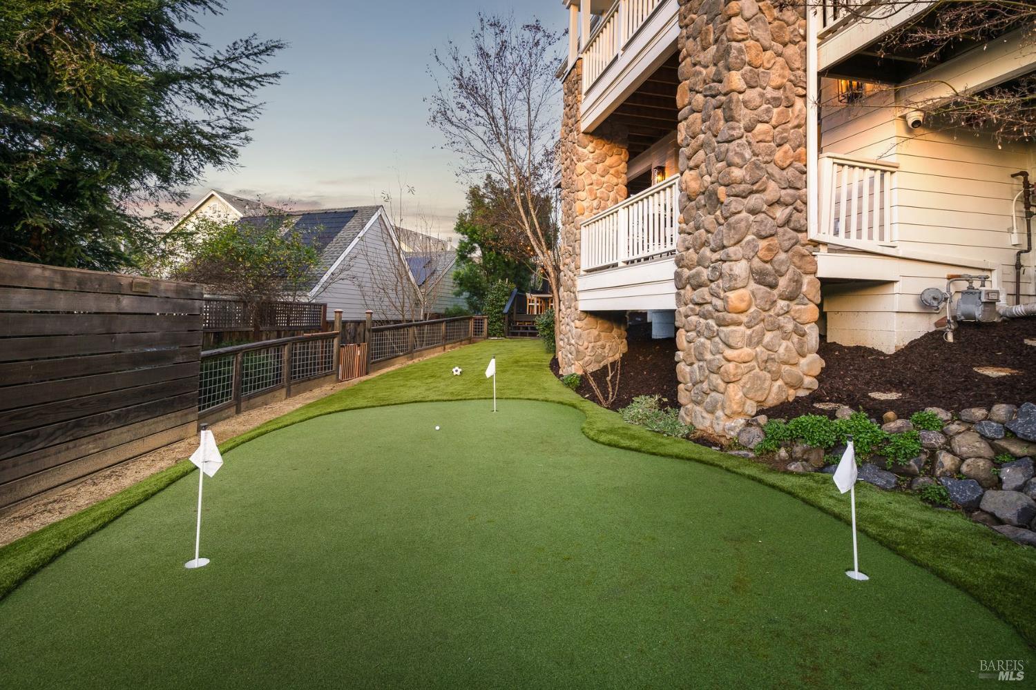 Detail Gallery Image 54 of 65 For 384 Arabian Way, Healdsburg,  CA 95448 - 4 Beds | 3/1 Baths