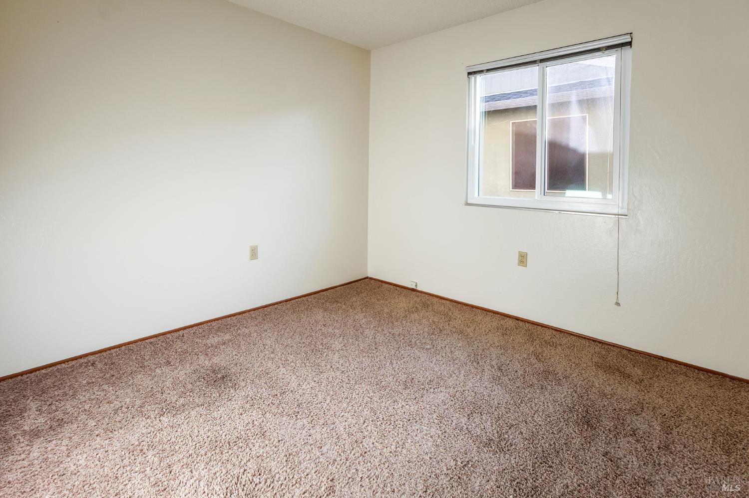 Detail Gallery Image 19 of 29 For 115 Isle Royale Cir, Vacaville,  CA 95687 - 2 Beds | 2 Baths