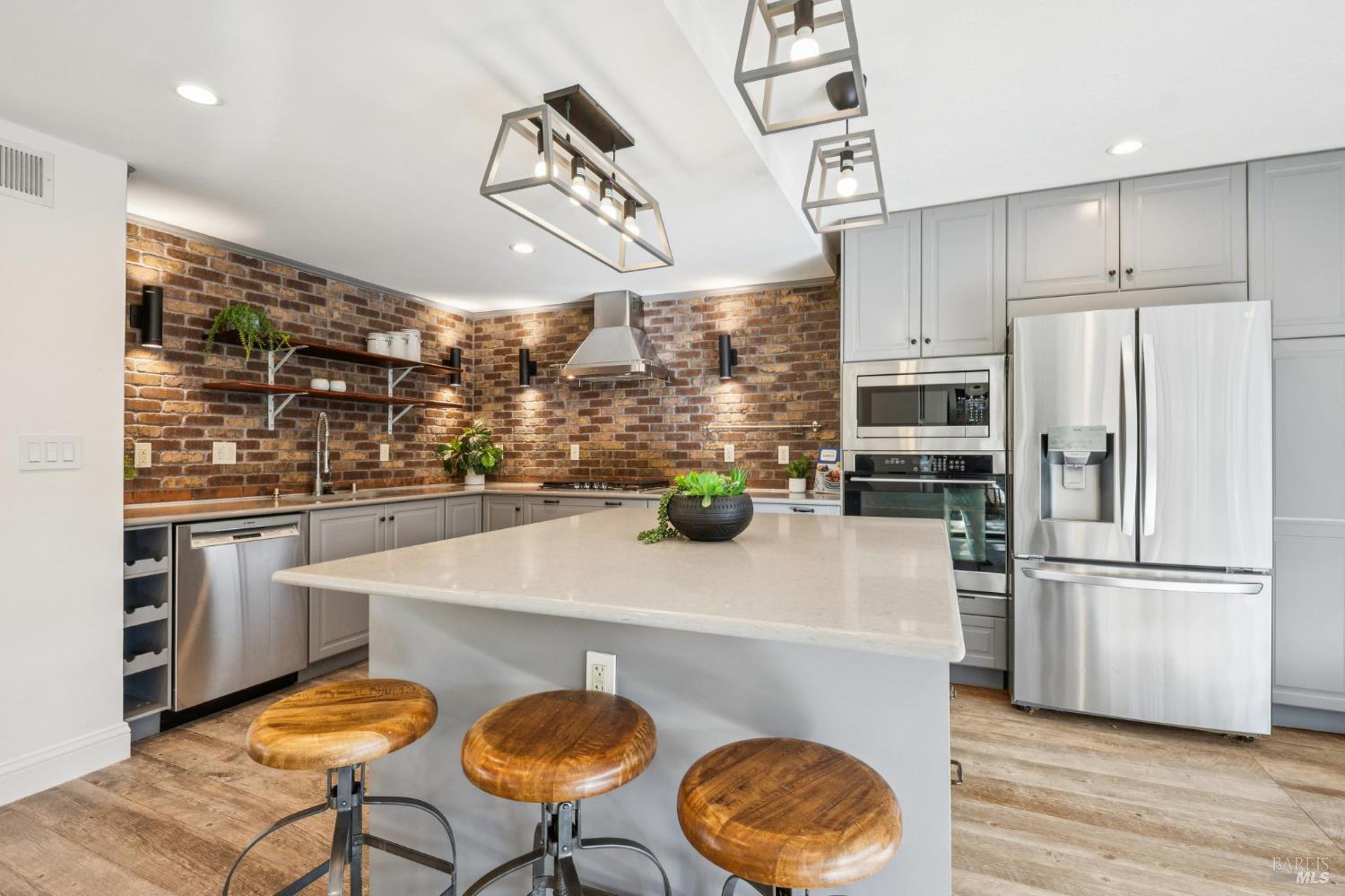 Detail Gallery Image 27 of 70 For 3 Chapparal Ct, Novato,  CA 94949 - 4 Beds | 2/1 Baths