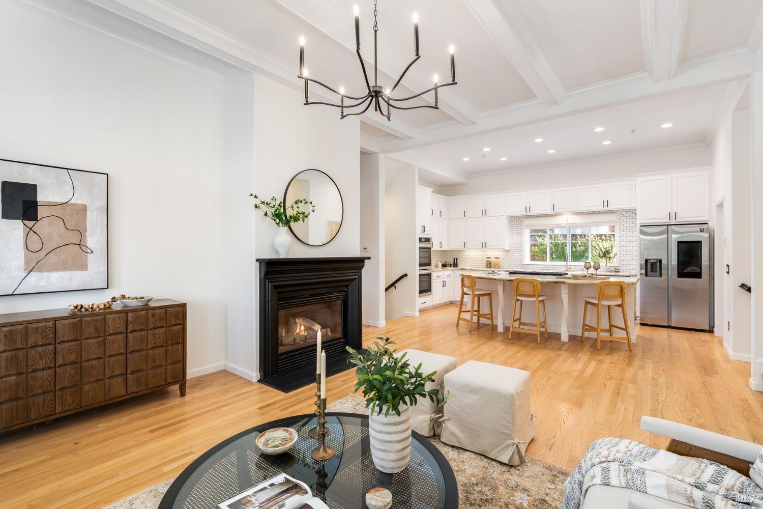 Detail Gallery Image 7 of 65 For 384 Arabian Way, Healdsburg,  CA 95448 - 4 Beds | 3/1 Baths