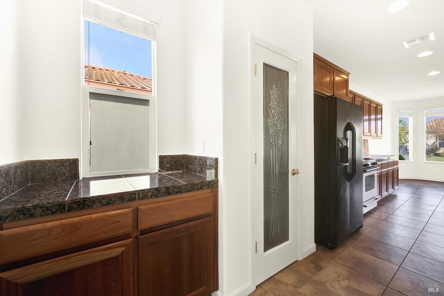 Detail Gallery Image 26 of 60 For 255 Rivercliff Dr, Rio Vista,  CA 94571 - 2 Beds | 2 Baths