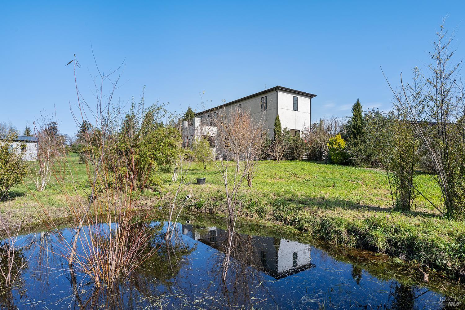 Detail Gallery Image 71 of 75 For 5300 Gravenstein Hwy, Sebastopol,  CA 95472 - 5 Beds | 6/1 Baths