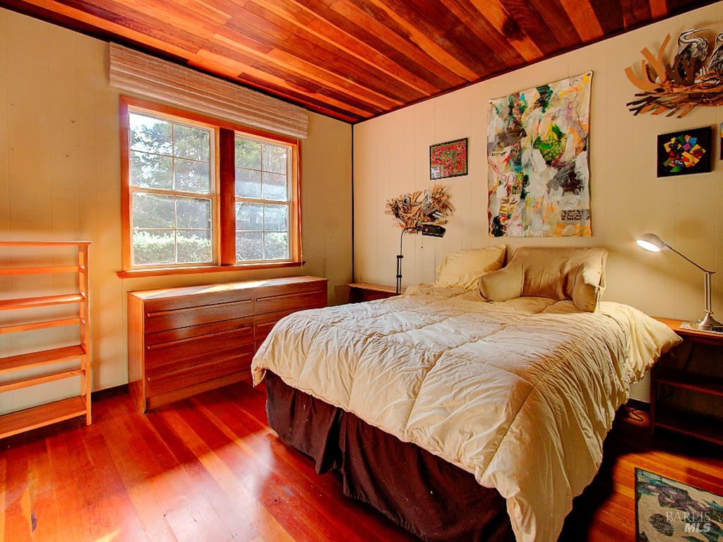 Detail Gallery Image 16 of 72 For 17750 Barbizon Ln, Fort Bragg,  CA 95437 - 3 Beds | 2 Baths