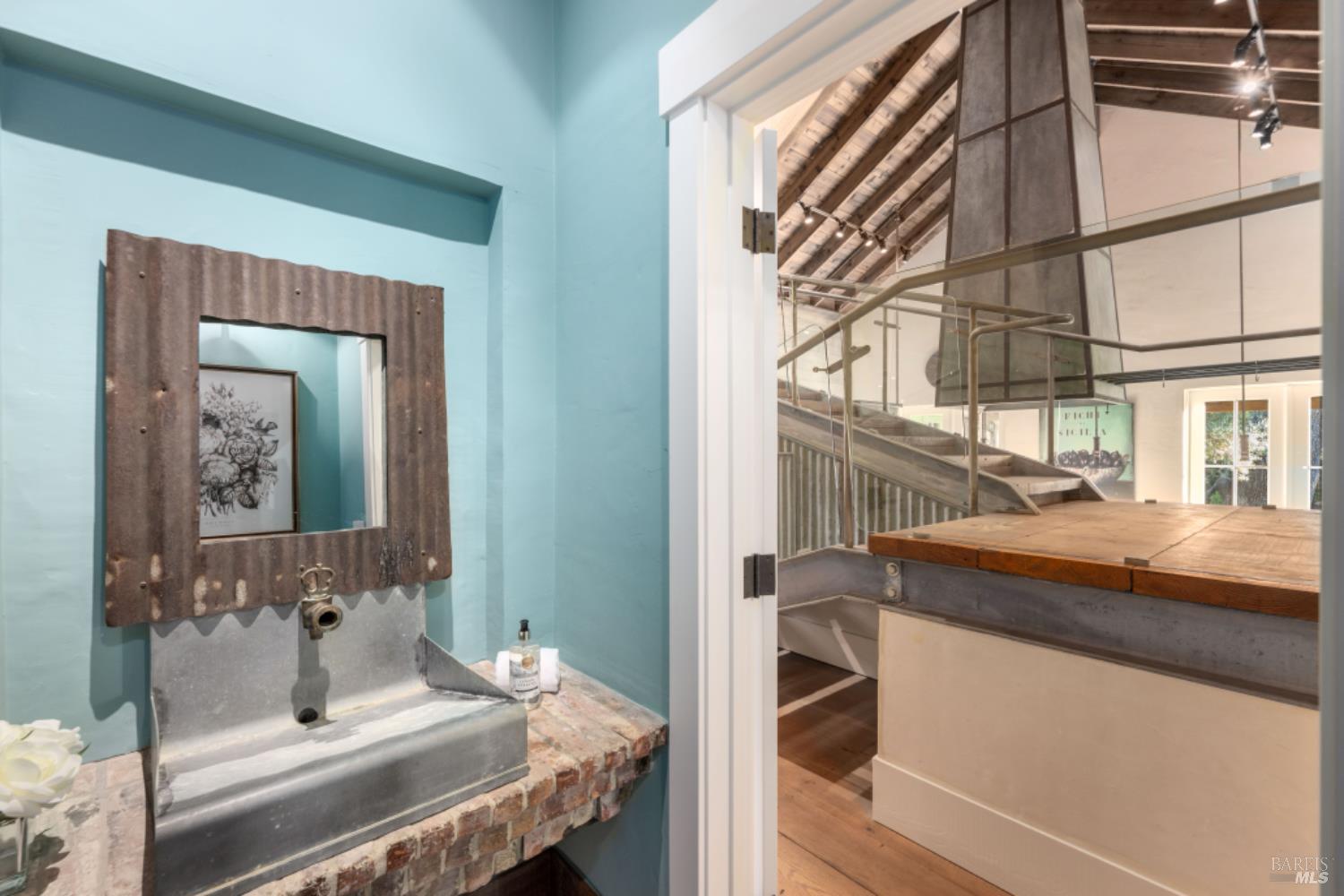 Detail Gallery Image 15 of 44 For 1711 Tainter St, Saint Helena,  CA 94574 - 4 Beds | 4/1 Baths