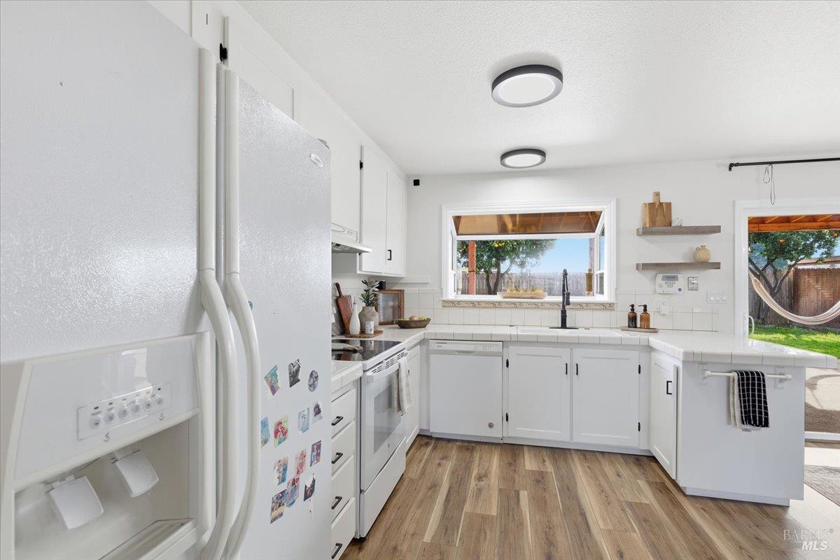 Detail Gallery Image 12 of 45 For 615 Chyrl Way, Suisun City,  CA 94585 - 3 Beds | 2 Baths