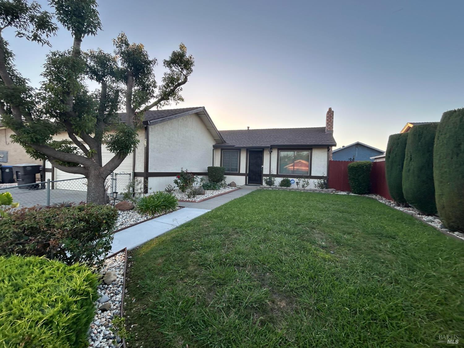 Front Image Thumbnail for BA326007827