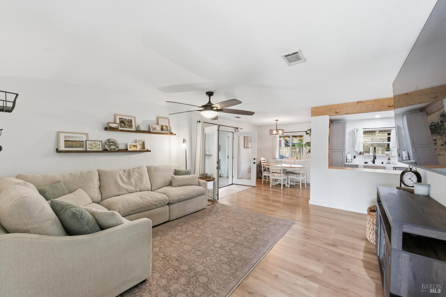 Detail Gallery Image 14 of 42 For 456 Buckeye St, Vacaville,  CA 95688 - 3 Beds | 1 Baths