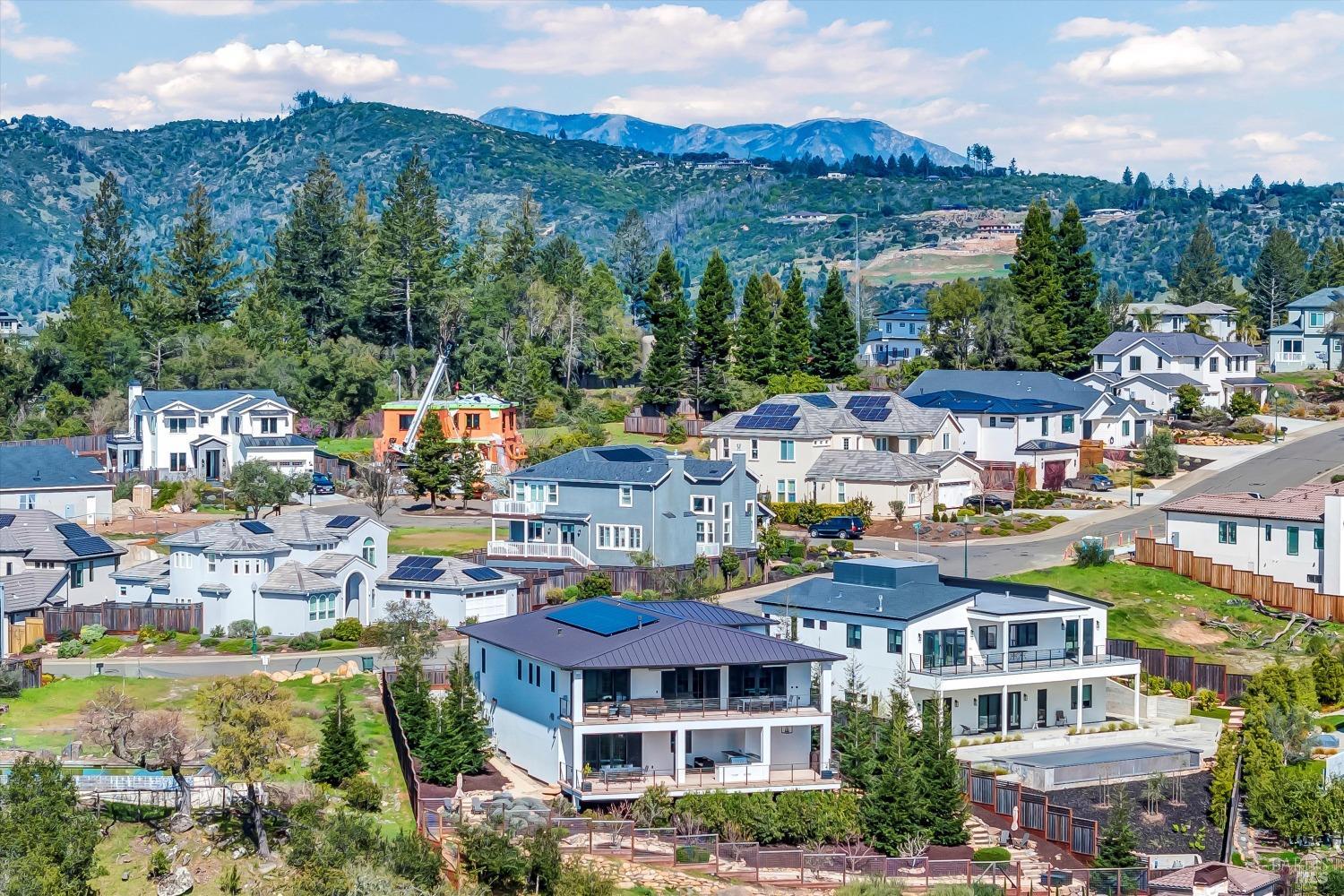 Detail Gallery Image 60 of 66 For 2144 Wedgewood Way, Santa Rosa,  CA 95404 - 5 Beds | 5/2 Baths