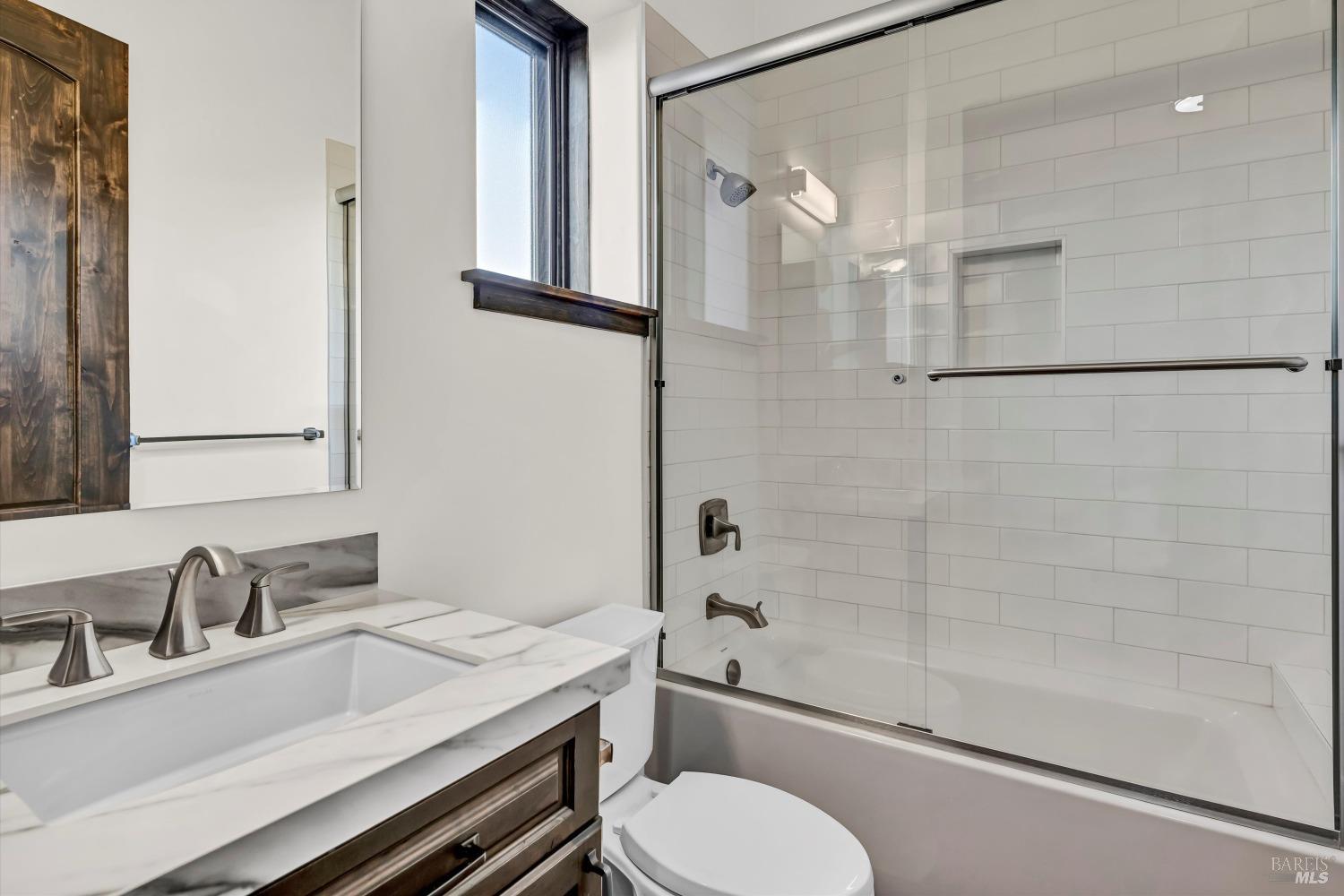 Detail Gallery Image 44 of 66 For 2144 Wedgewood Way, Santa Rosa,  CA 95404 - 5 Beds | 5/2 Baths