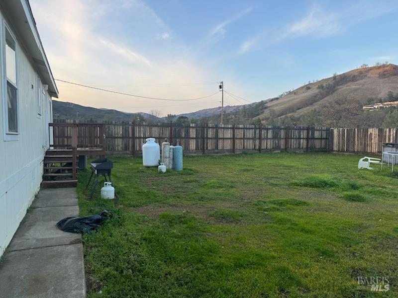 Detail Gallery Image 4 of 7 For 3096 Spring Valley Rd, Clearlake Oaks,  CA 95423 - 4 Beds | 2 Baths