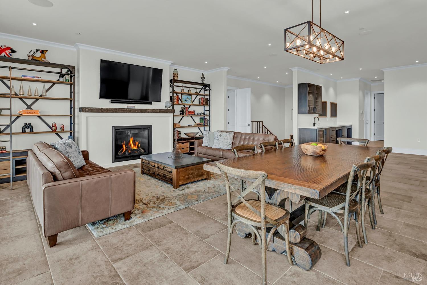 Detail Gallery Image 11 of 66 For 2144 Wedgewood Way, Santa Rosa,  CA 95404 - 5 Beds | 5/2 Baths