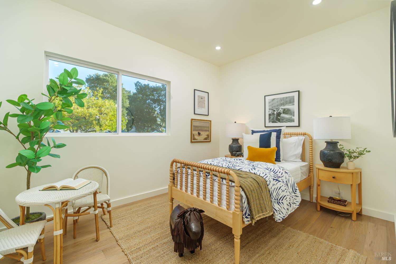 Detail Gallery Image 18 of 58 For 2242 Vineyard Rd, Novato,  CA 94947 - 4 Beds | 3/1 Baths