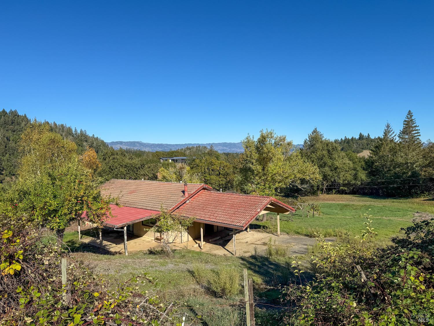 Detail Gallery Image 4 of 41 For 2300 Brack Rd, Healdsburg,  CA 95448 - 3 Beds | 2 Baths