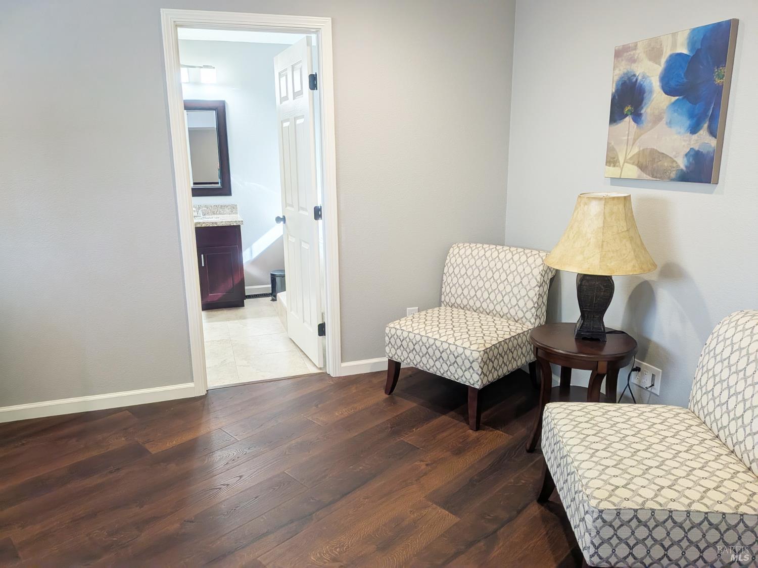 Detail Gallery Image 15 of 35 For 1104 Calistoga Rd, Santa Rosa,  CA 95409 - 3 Beds | 3 Baths