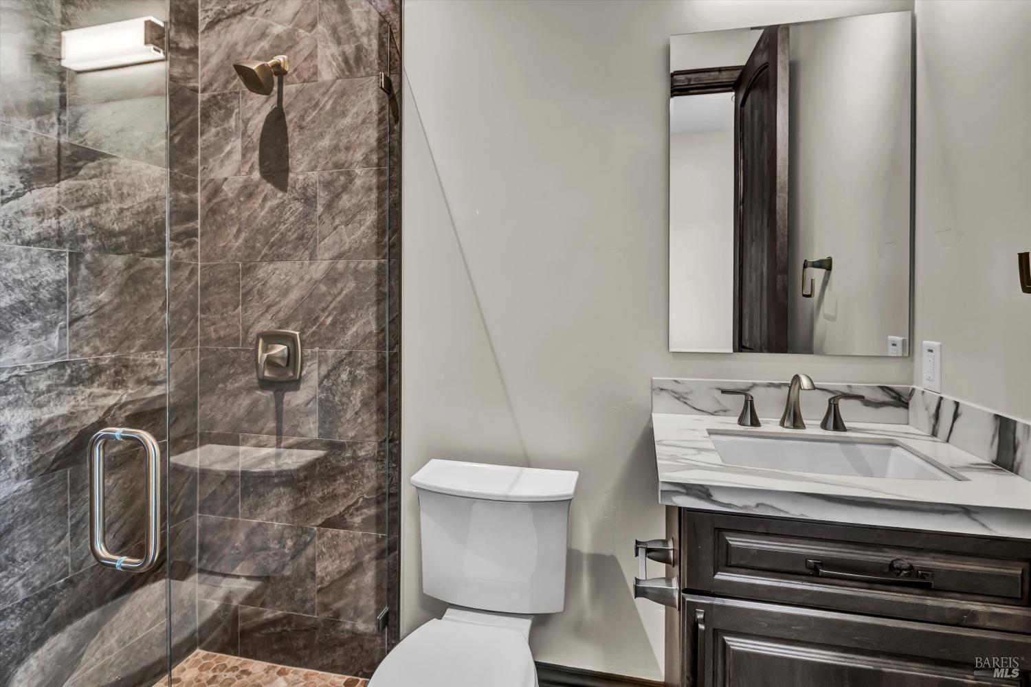 Detail Gallery Image 40 of 66 For 2144 Wedgewood Way, Santa Rosa,  CA 95404 - 5 Beds | 5/2 Baths