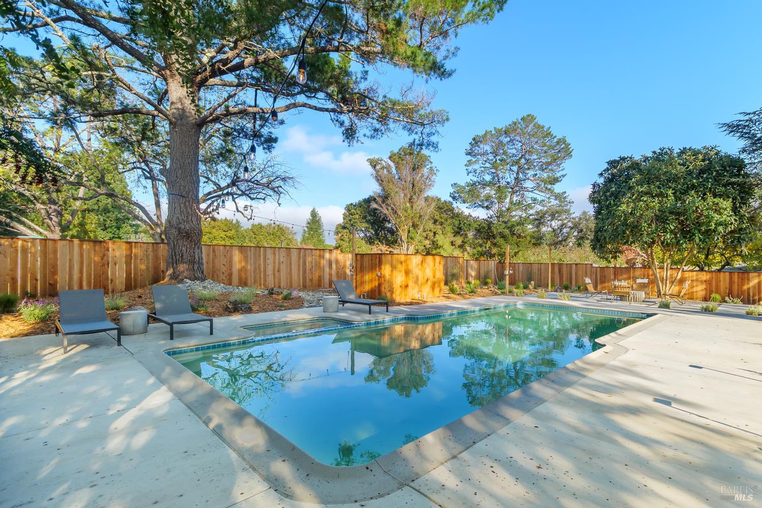 Detail Gallery Image 33 of 58 For 2242 Vineyard Rd, Novato,  CA 94947 - 4 Beds | 3/1 Baths