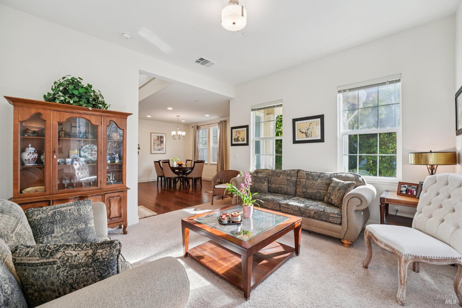 Detail Gallery Image 7 of 60 For 1884 Woodsage Way, Santa Rosa,  CA 95404 - 4 Beds | 3 Baths