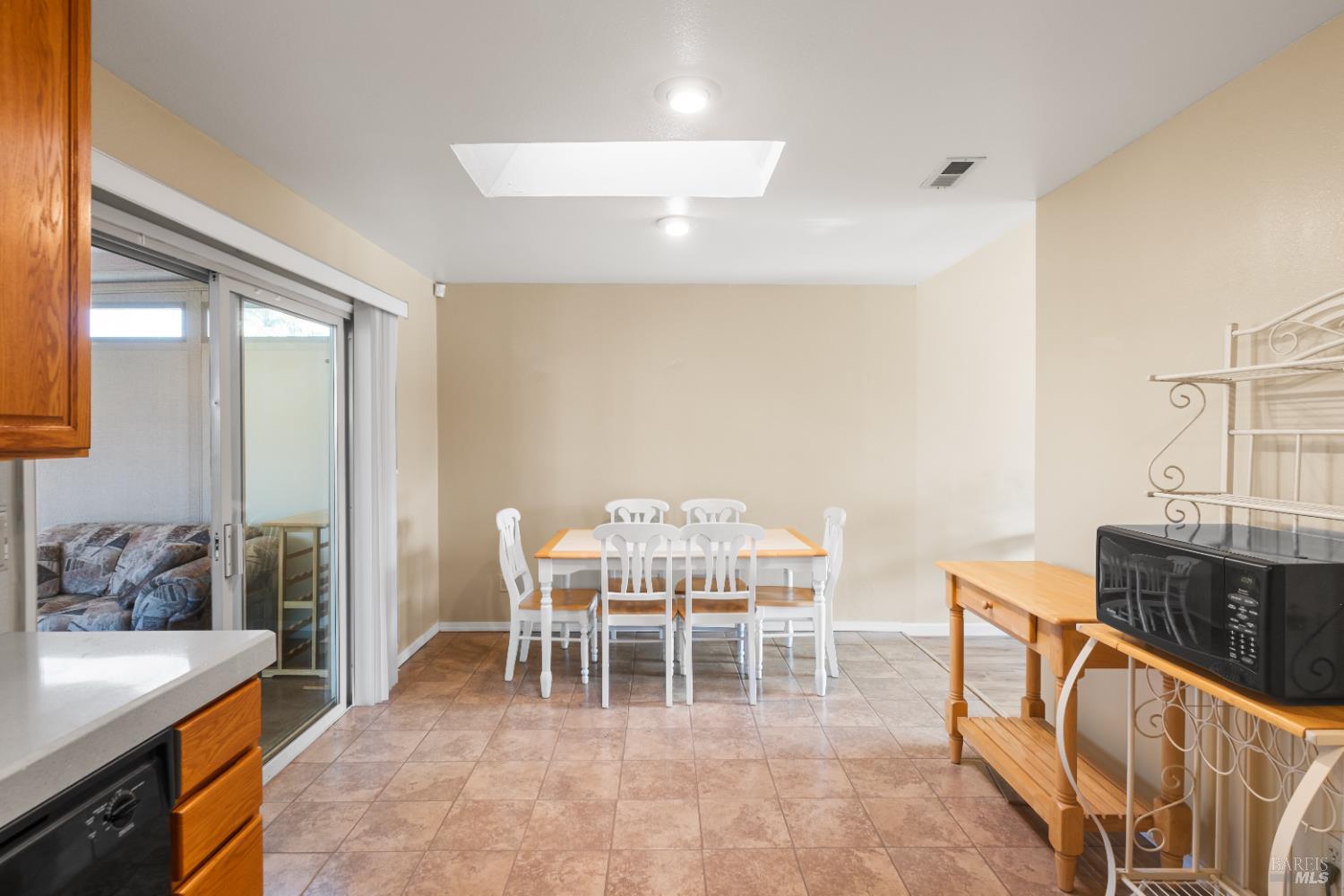 Detail Gallery Image 47 of 47 For 616 Emperor Dr, Suisun City,  CA 94585 - 3 Beds | 1 Baths